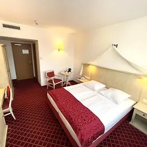 Chateau Kurfuerstendamm מלון